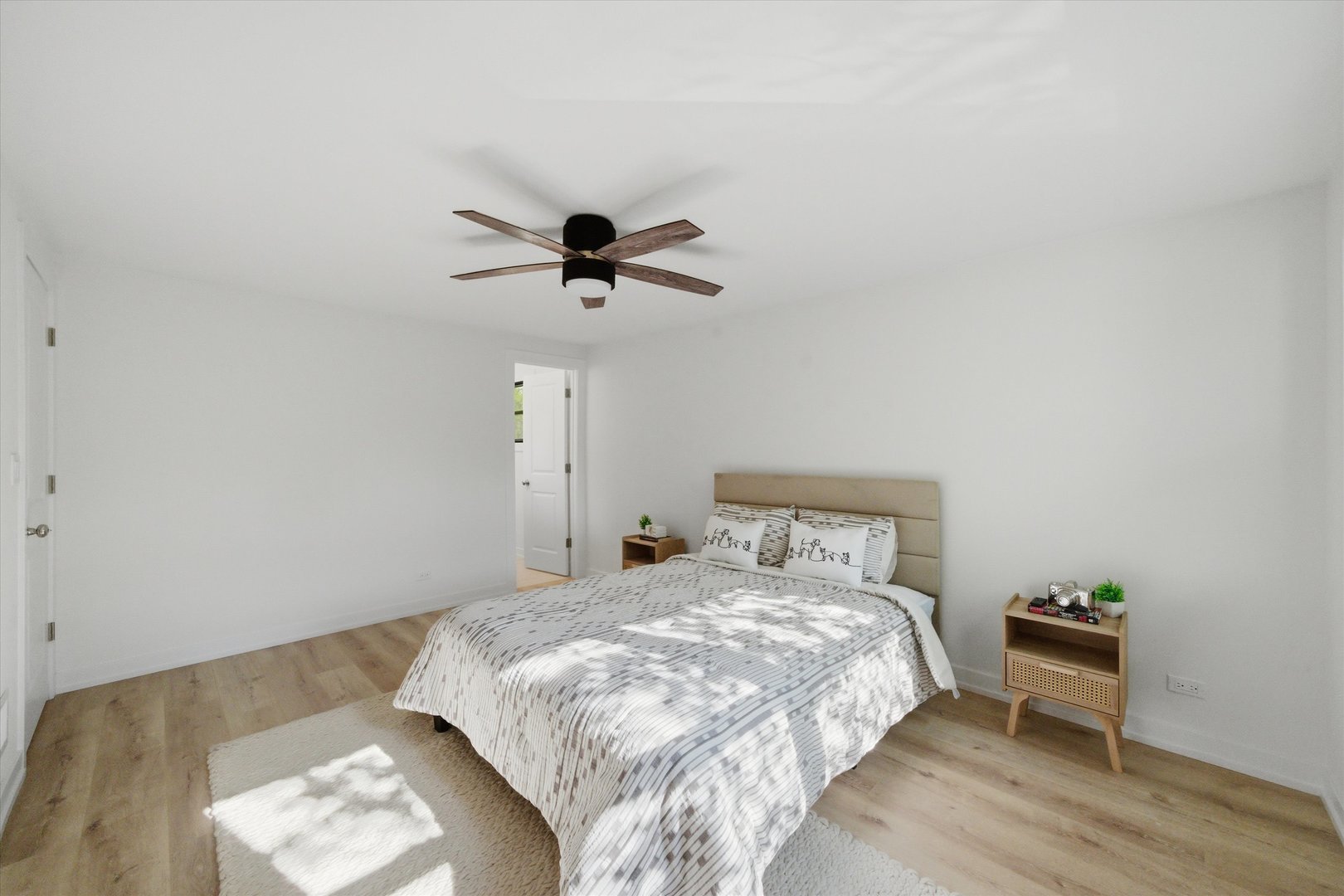 12 West Pickwick Road Arlington Heights, IL 60005 - Photo 15 of 43 Gallery Image 15