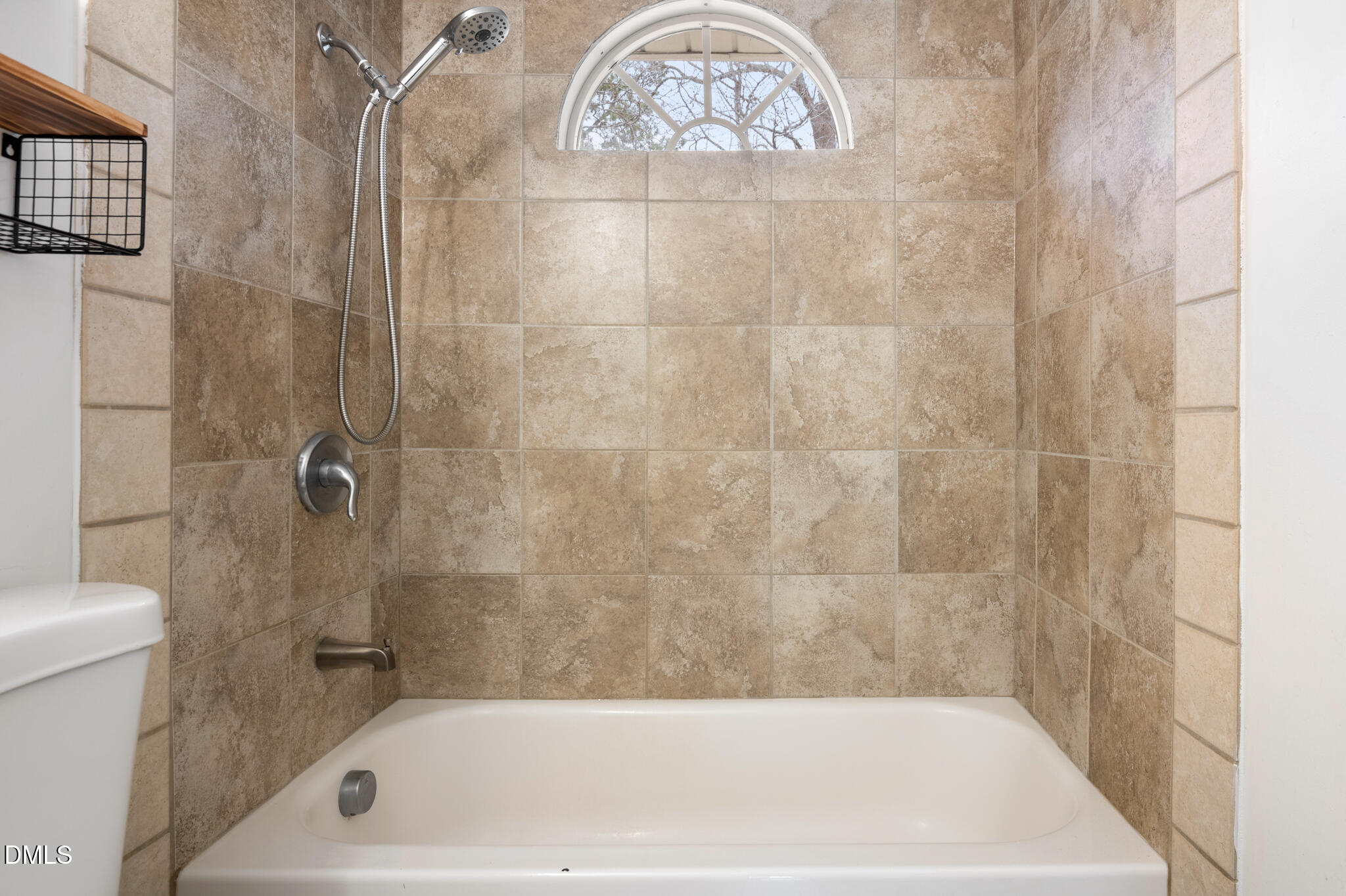 2400 Trueway Lane Raleigh, NC 27603 - Photo 9 of 22 DSC_9858