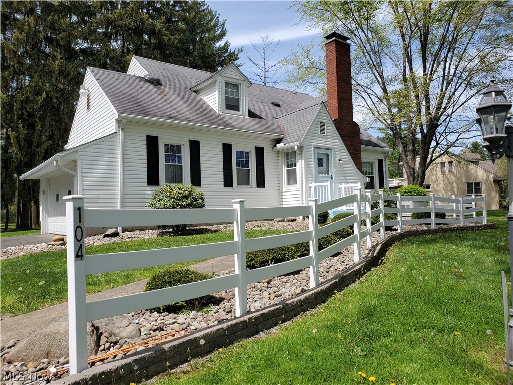104 Warner Road Southeast Hubbard, OH 44425 - Photo 3 of 34 Gallery Image 3