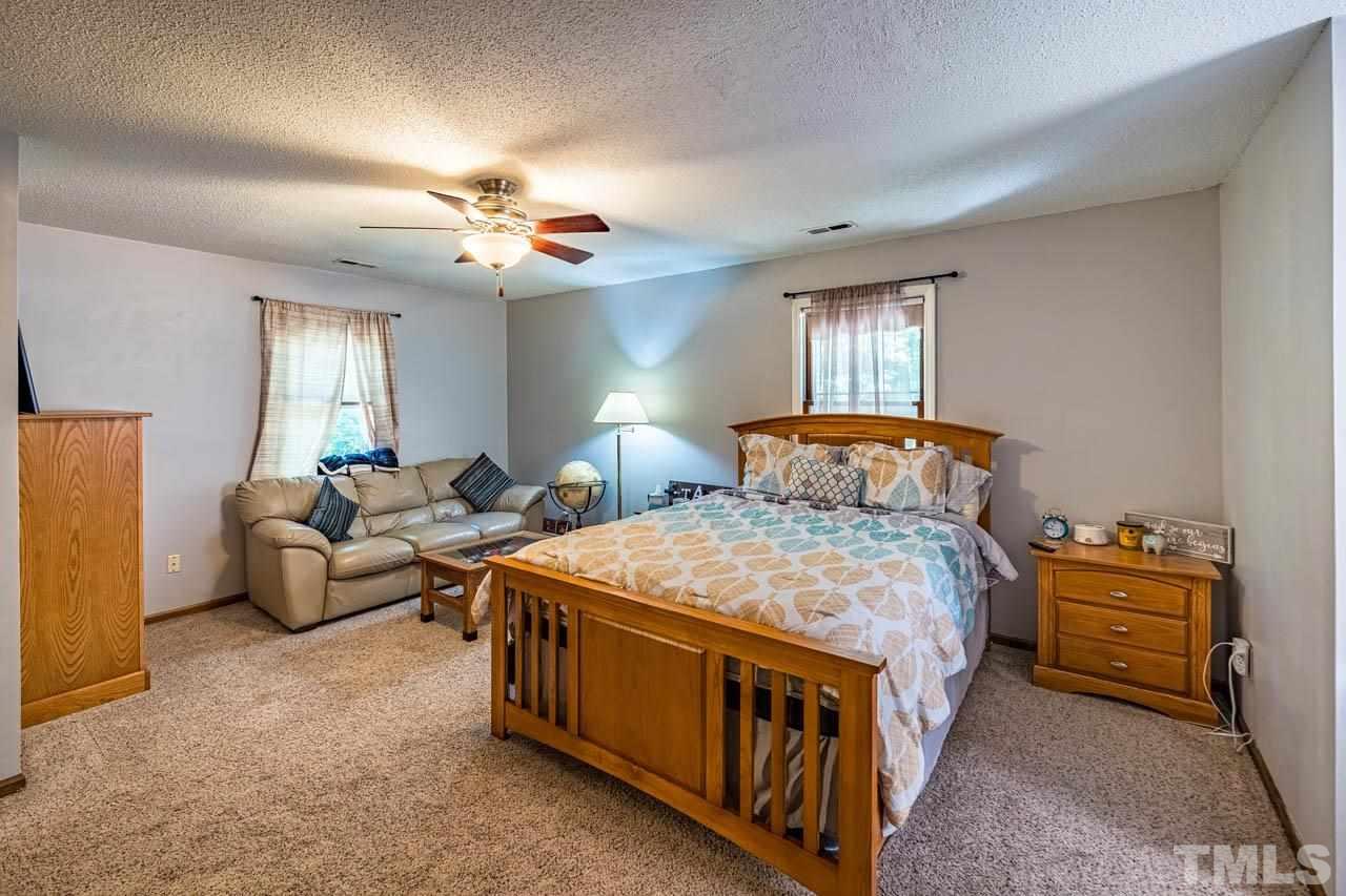 3920 Allen Street West Raleigh, NC 27603 - Photo 11 of 20