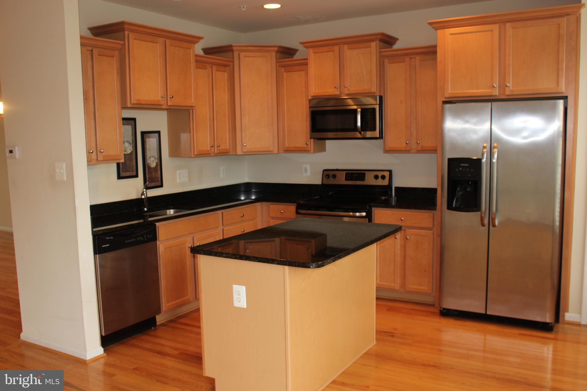 7410 Redleaf Row Road Brandywine, MD 20613 - Photo 6 of 36 Eat-in Kitchen