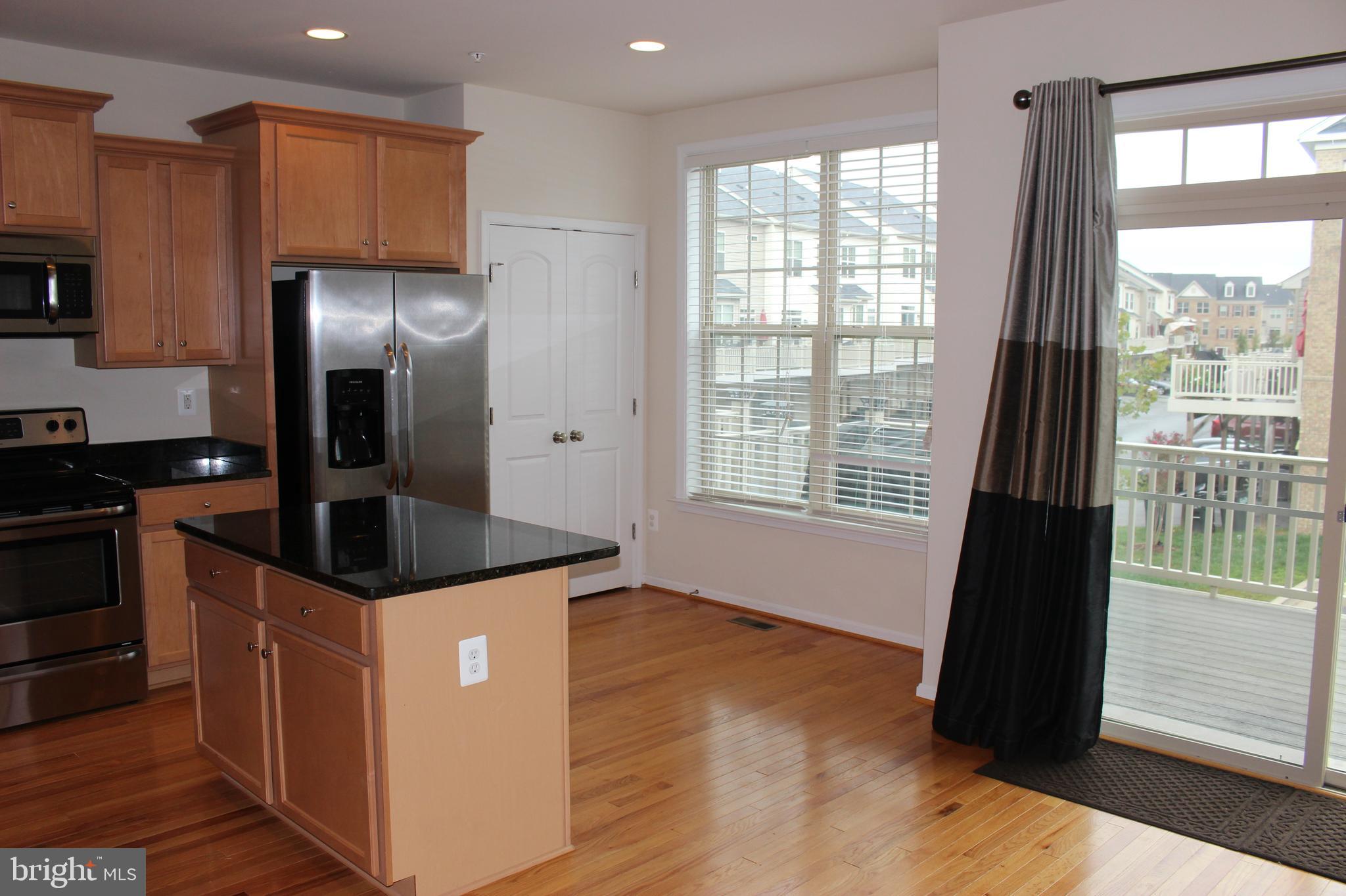 7410 Redleaf Row Road Brandywine, MD 20613 - Photo 7 of 36 Eat-in Kitchen