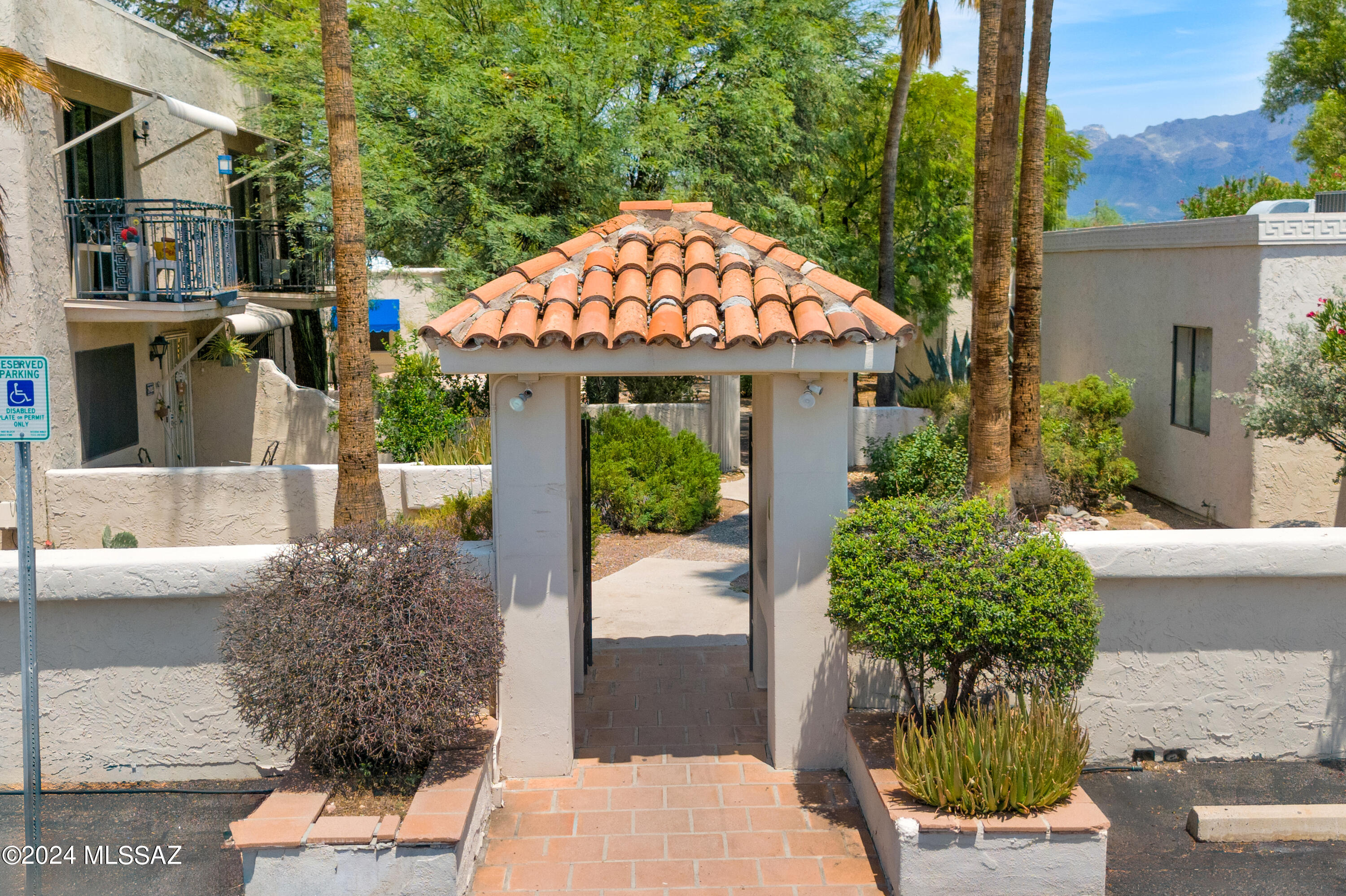 1421 East Fort Lowell Road Tucson, AZ 85719 - Photo 3 of 20 Gallery Image 3