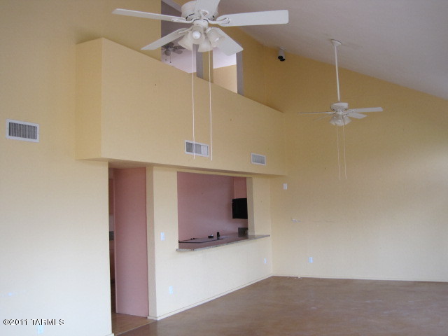 200 East Pastime Road Tucson, AZ 85705 - Photo 3 of 8
