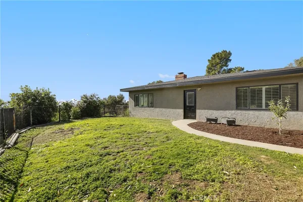 $1,550,000 | 1918 Chandos Lane, La Habra Heights, CA 90631