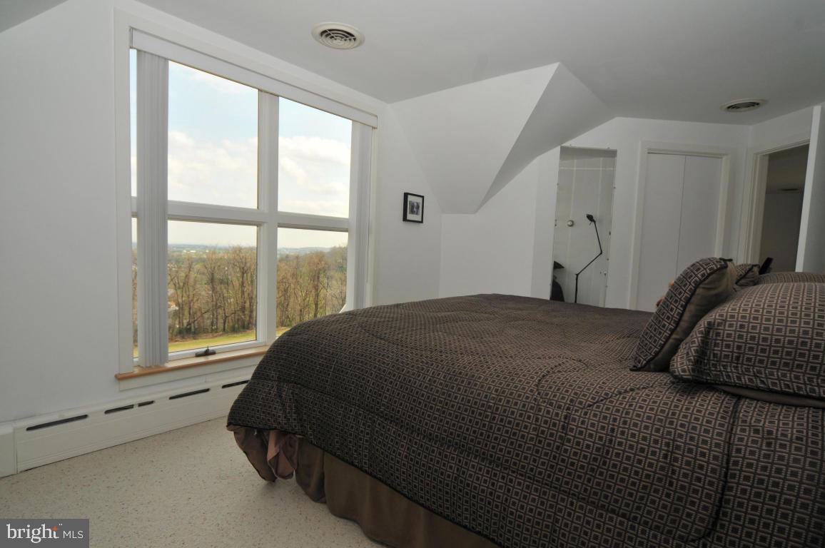 733 High Ridge Road Mount Joy, PA 17552 - Photo 25 of 36 Gallery Image 25