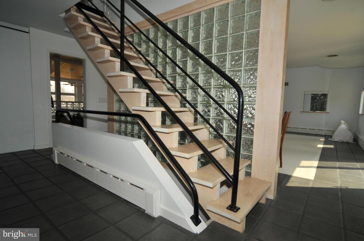 733 High Ridge Road Mount Joy, PA 17552 - Photo 5 of 36 Gallery Image 5