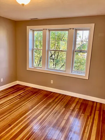 $1,900 | 25 Roslyn Street, Unit 4, Salem, MA 01970