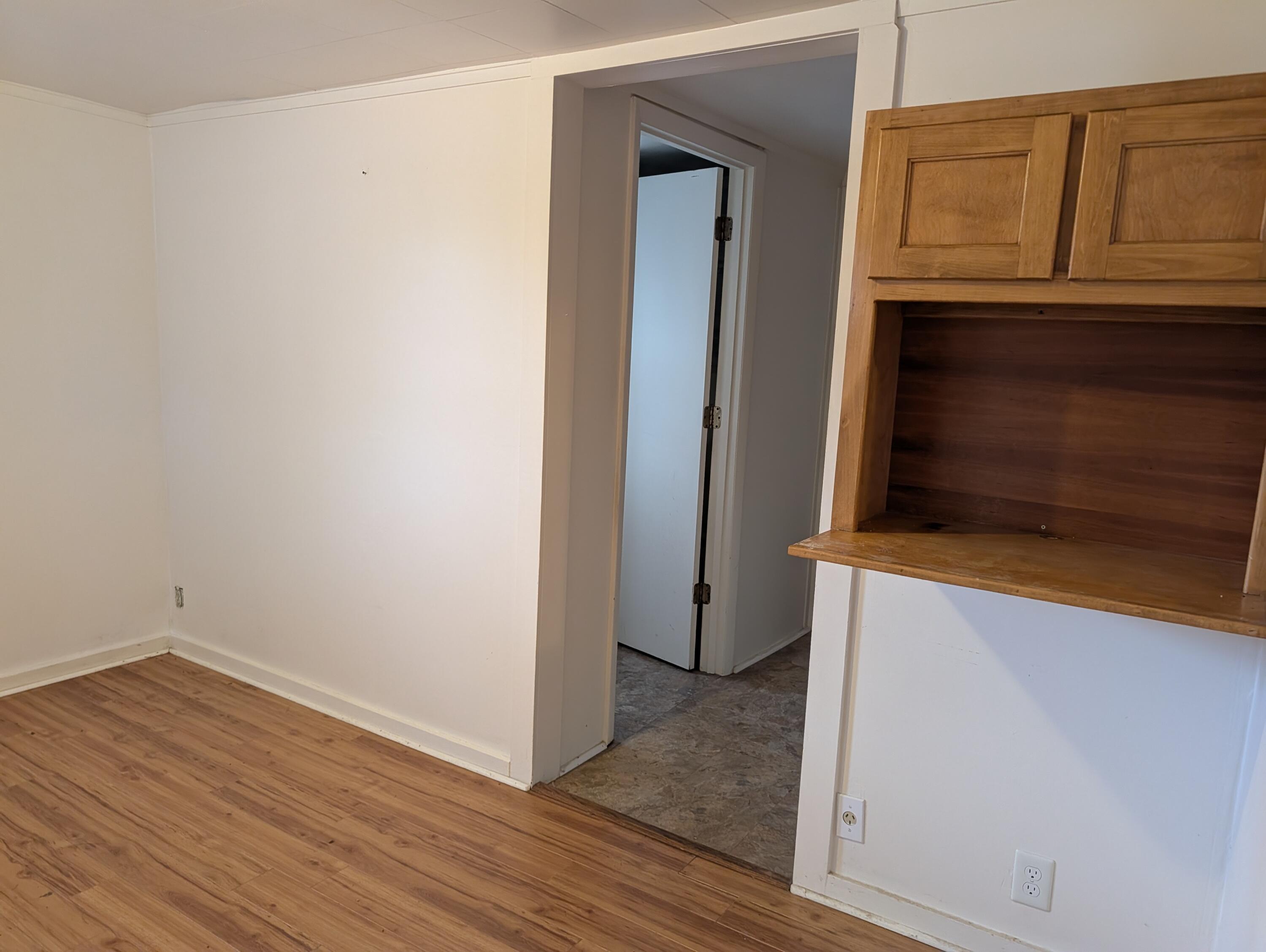 625 West Rhea Avenue Spring City, TN 37381 - Photo 17 of 41 PXL_20260119_215142404