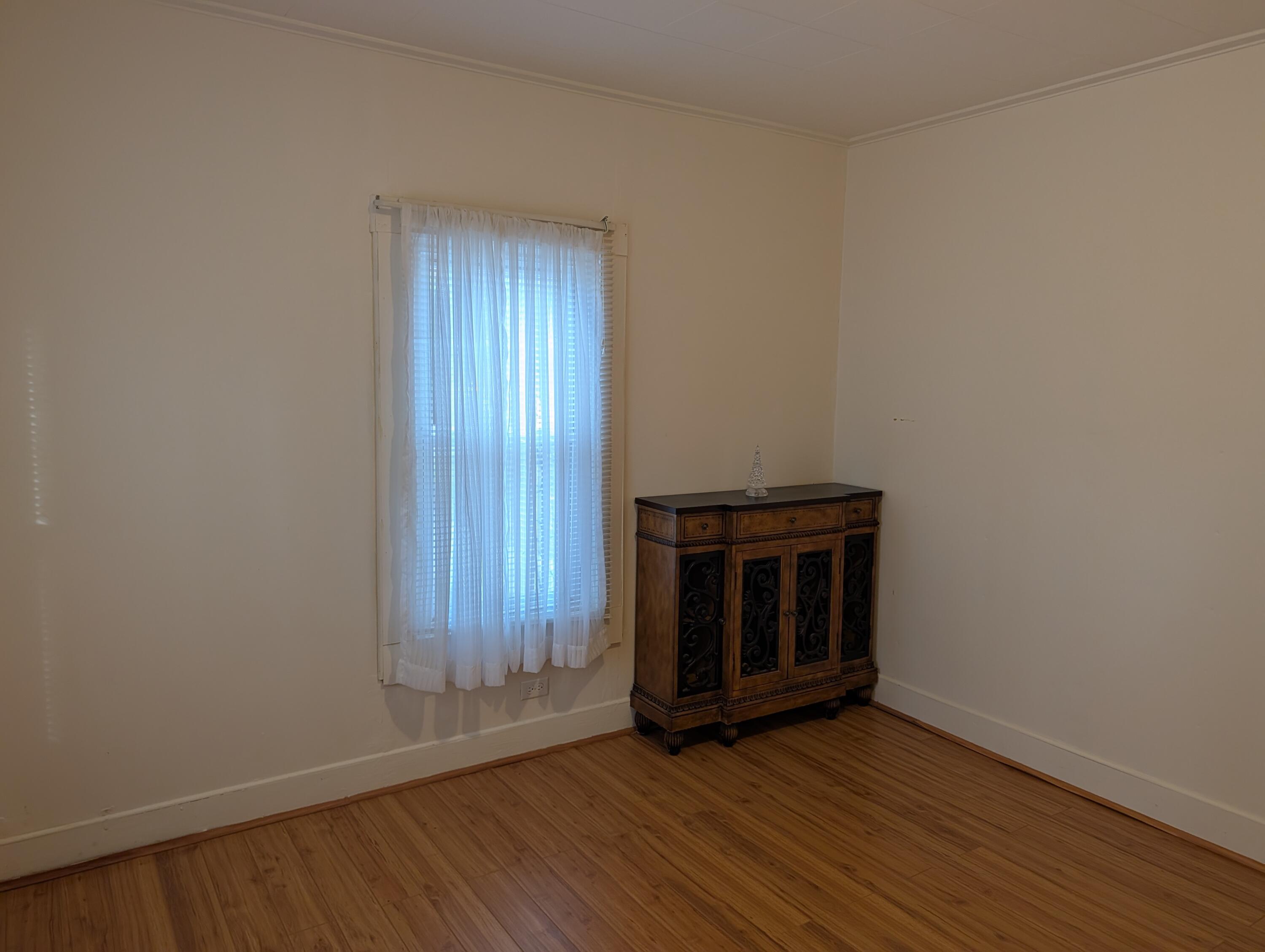 625 West Rhea Avenue Spring City, TN 37381 - Photo 30 of 41 PXL_20260119_214240108