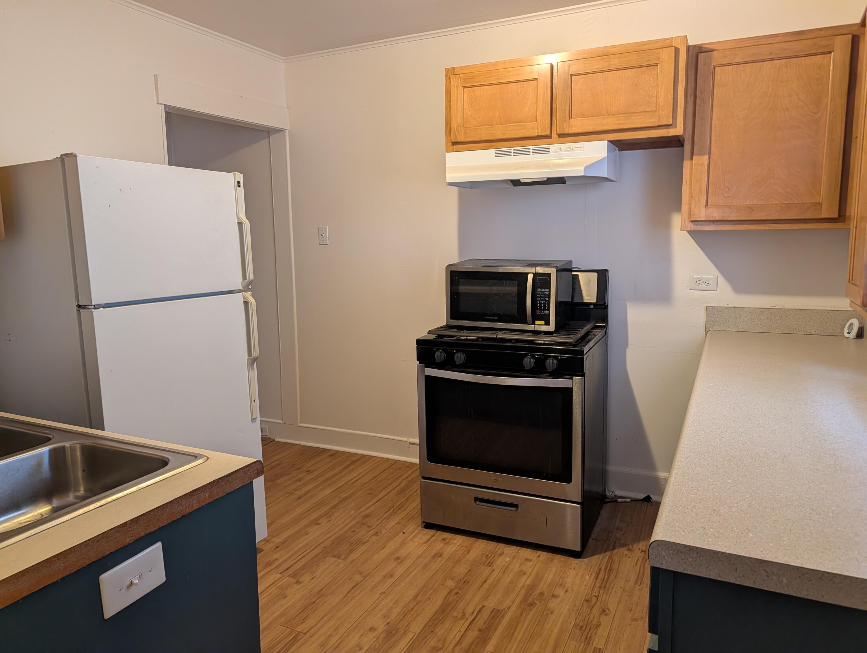 625 West Rhea Avenue Spring City, TN 37381 - Photo 9 of 41 PXL_20260119_214048748