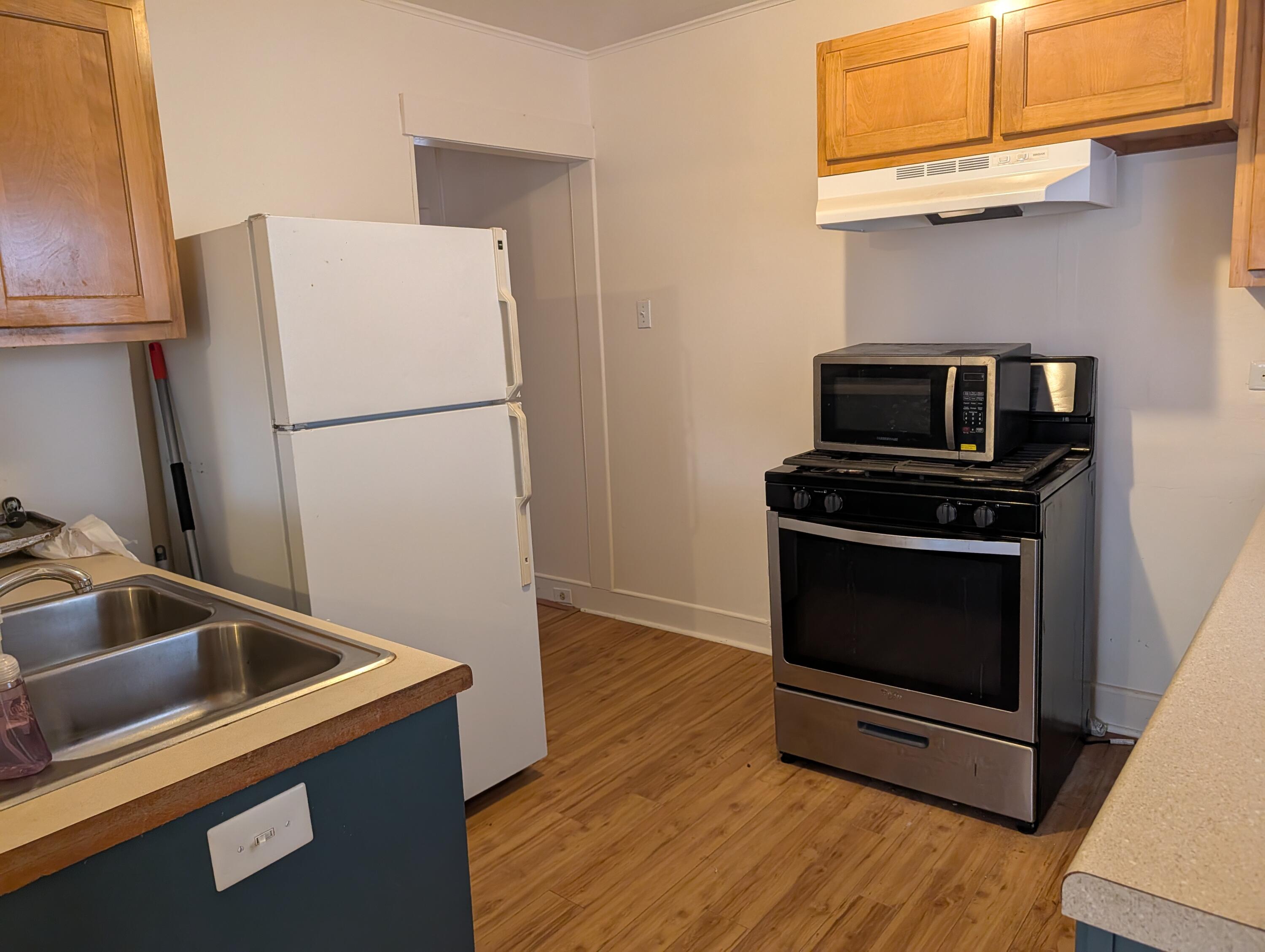 625 West Rhea Avenue Spring City, TN 37381 - Photo 10 of 41 PXL_20260119_214447048