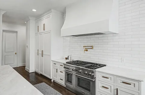 $3,480,000 | 2402 Valley Brook Road, Nashville, TN 37215