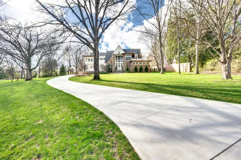 $3,485,000 | 2402 Valley Brook Road, Nashville, TN 37215