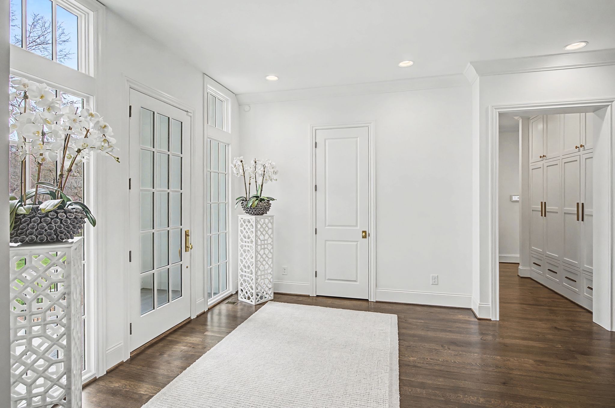 2402 Valley Brook Road Nashville, TN 37215 - Photo 7 of 59