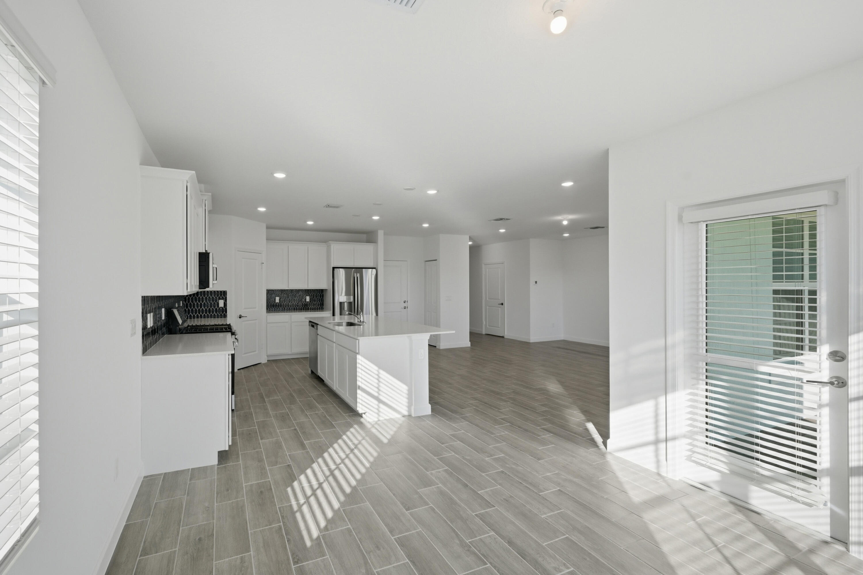 19568 Whispering Creek Road Loxahatchee, FL 33470 - Photo 12 of 30 12_2