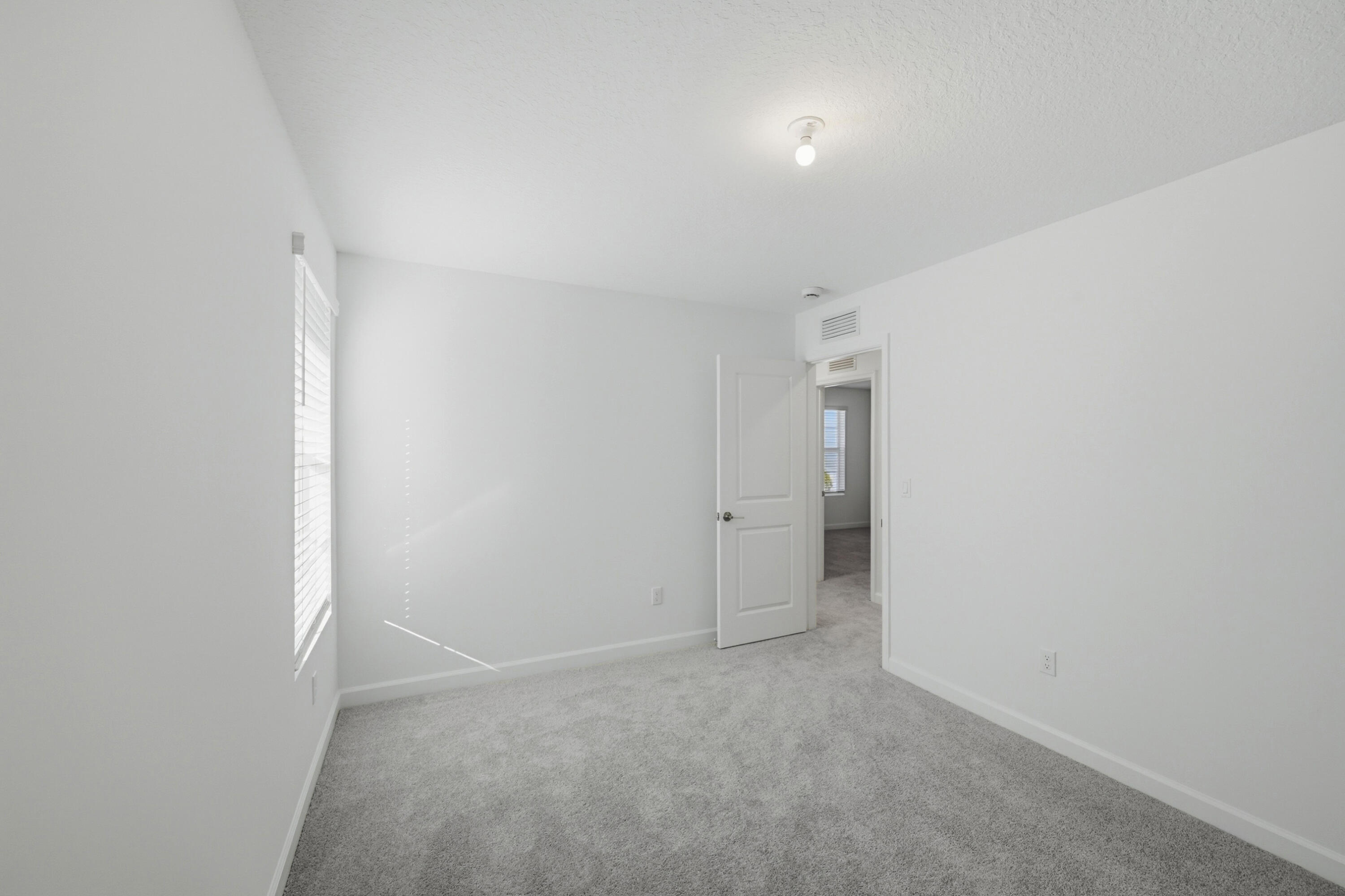 19568 Whispering Creek Road Loxahatchee, FL 33470 - Photo 24 of 30 24_20