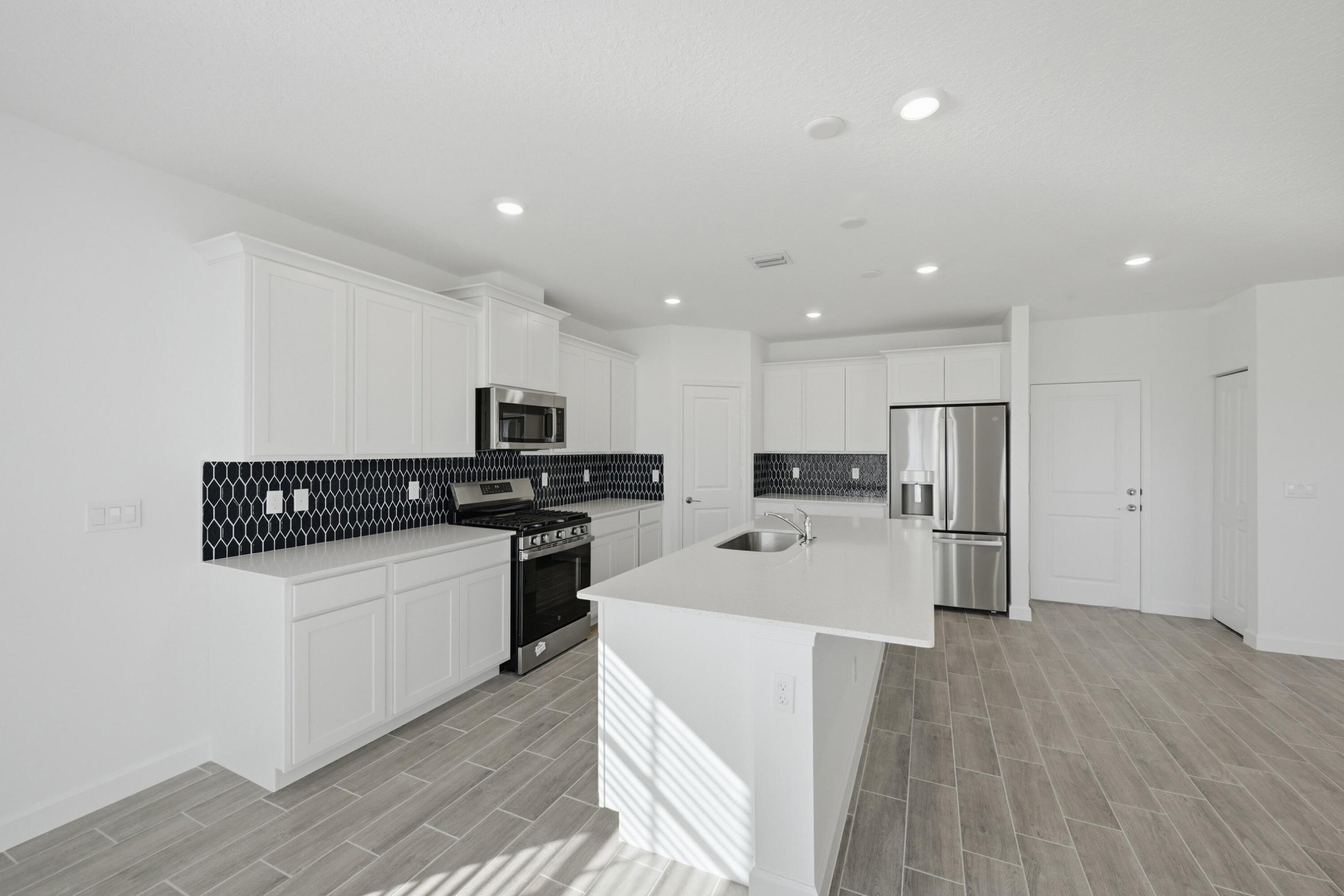 19568 Whispering Creek Road Loxahatchee, FL 33470 - Photo 8 of 30 08_5