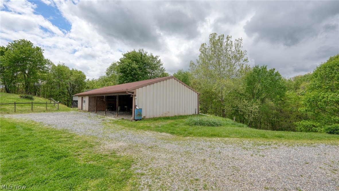7312 Bowie Road Cambridge, OH 43725 - Photo 28 of 45