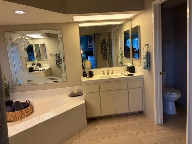 $4,900 | 726 Vista Lago Drive North, Palm Desert, CA 92211