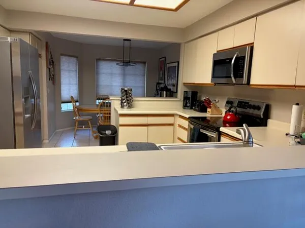 $4,900 | 726 Vista Lago Drive North, Palm Desert, CA 92211