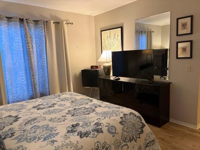 $4,900 | 726 Vista Lago Drive North, Palm Desert, CA 92211