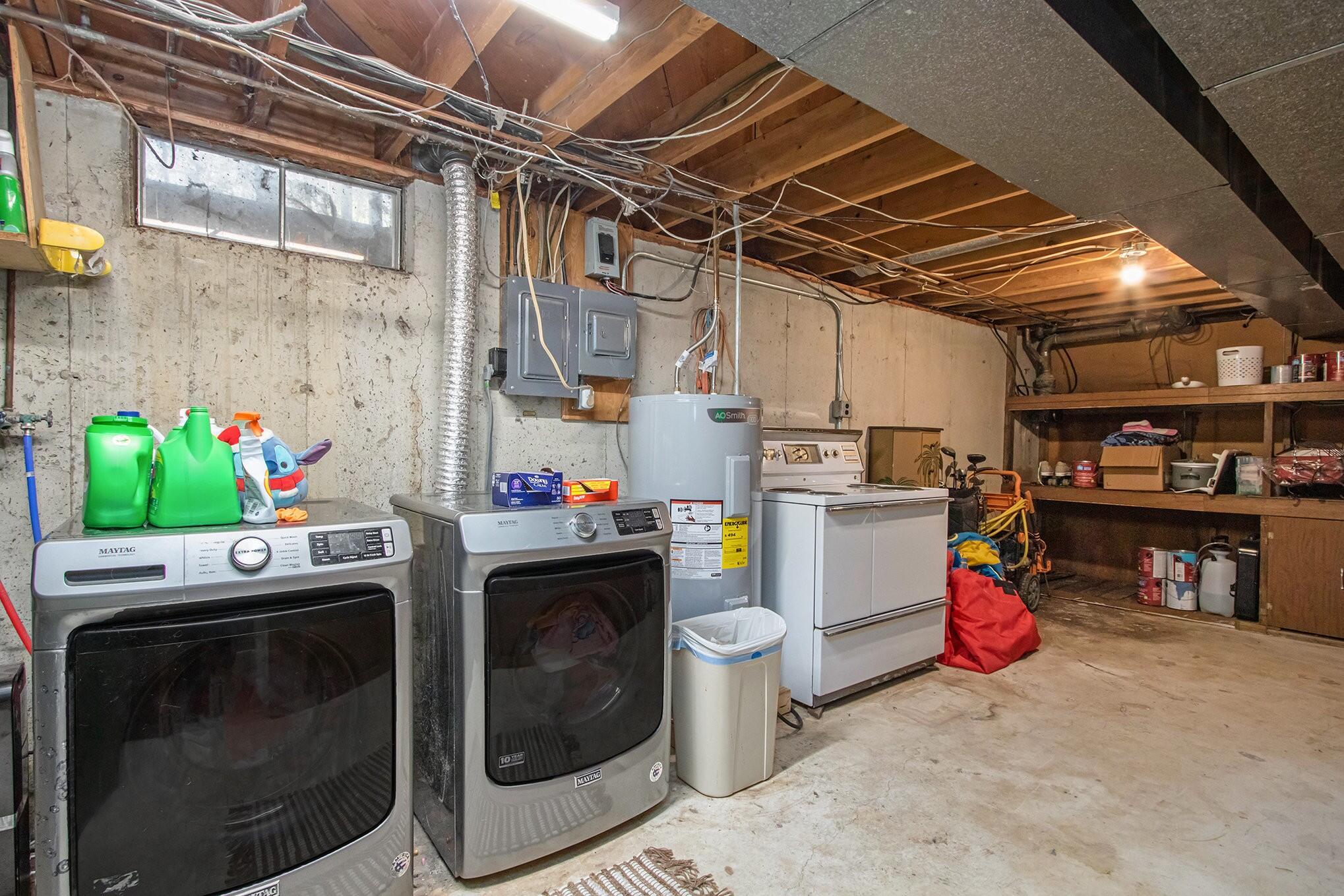 1750 Briar Road Niles, MI 49120 - Photo 25 of 37 1750_26_LaundryRm_Bsmt