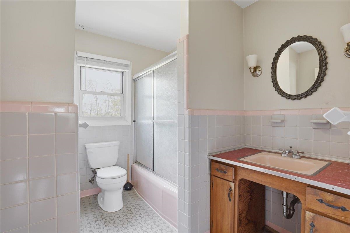 11 Spring Valley Road Greenville, SC 29615 - Photo 19 of 27 Gallery Image 19