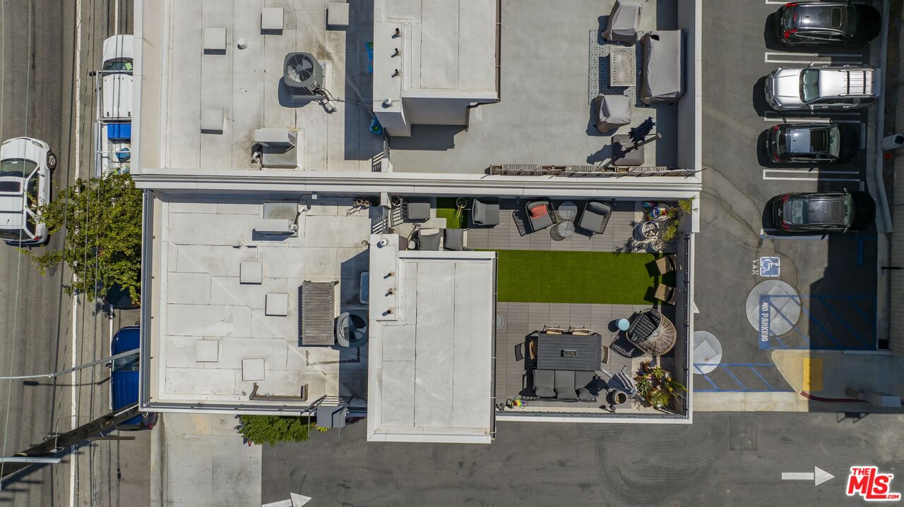 4326 Eagle Rock Boulevard Los Angeles, CA 90041 - Photo 13 of 33