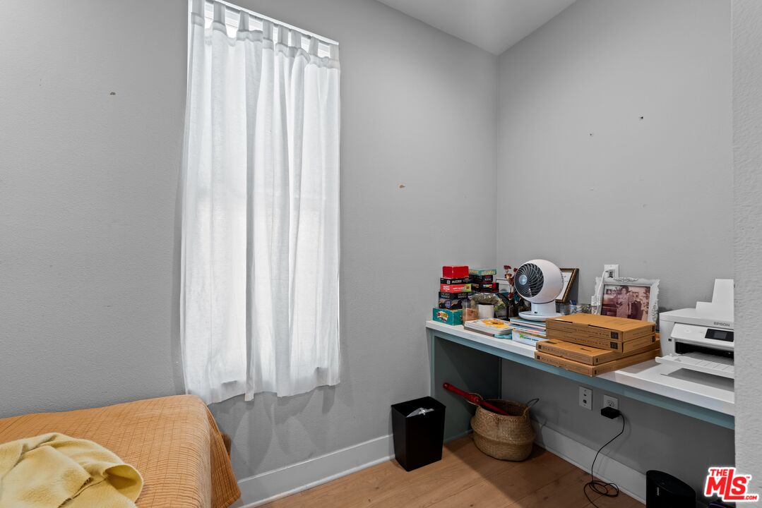 4326 Eagle Rock Boulevard Los Angeles, CA 90041 - Photo 28 of 33 a room with a desk and a window