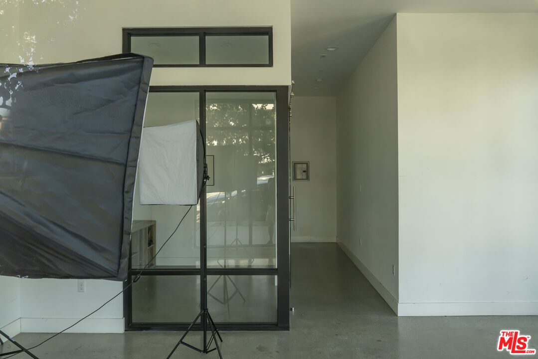 4326 Eagle Rock Boulevard Los Angeles, CA 90041 - Photo 32 of 33 a bathroom with a glass shower door