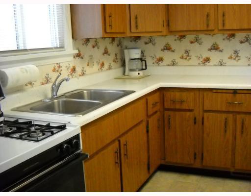 308 Hamil Road Penn Hills, PA 15147 - Photo 14 of 15 Kitchen.