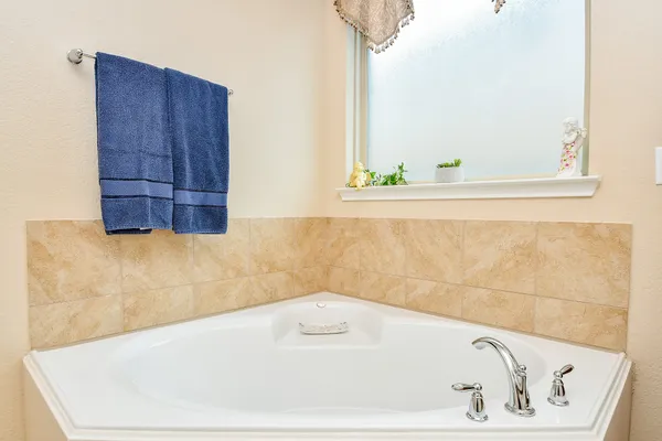 $364,500 | 5510 South Denham Ridge Lane, Spring, TX 77389