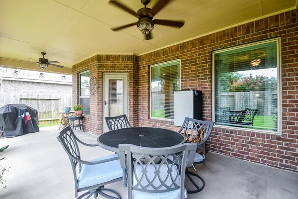 $364,500 | 5510 South Denham Ridge Lane, Spring, TX 77389