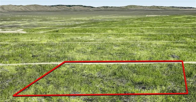 $8,500 | 13990 Barstow Road, Santa Margarita, CA 93453