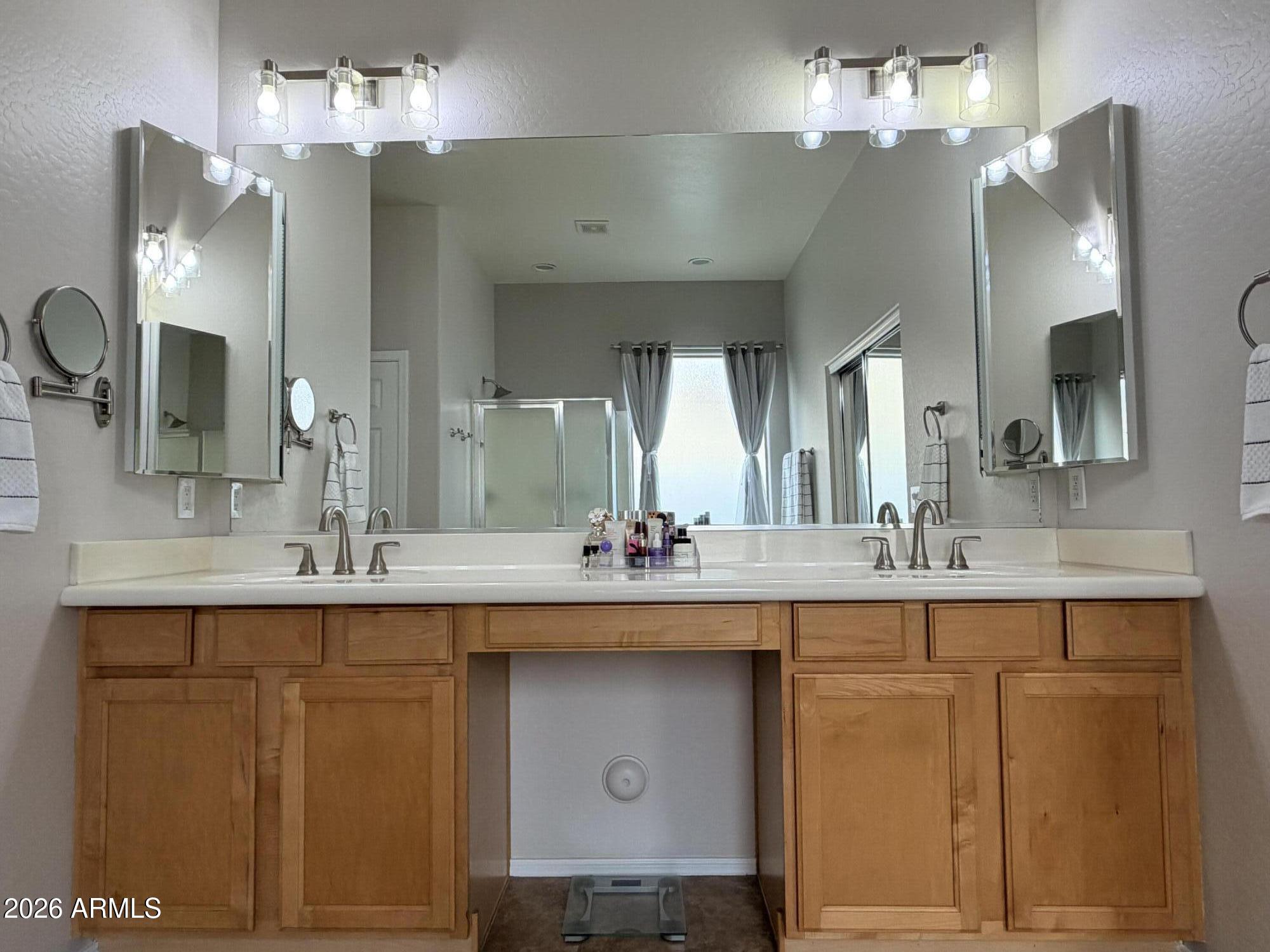 4329 West Summerside Road Laveen, AZ 85339 - Photo 19 of 59 Master bathrm pic 1