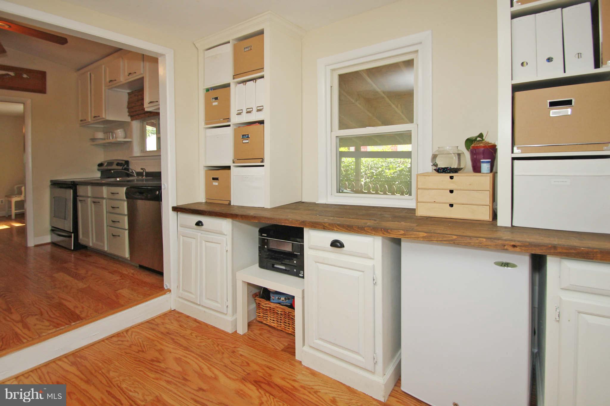 10116 Capitol View Avenue Silver Spring, MD 20910 - Photo 13 of 29 Interior (General)