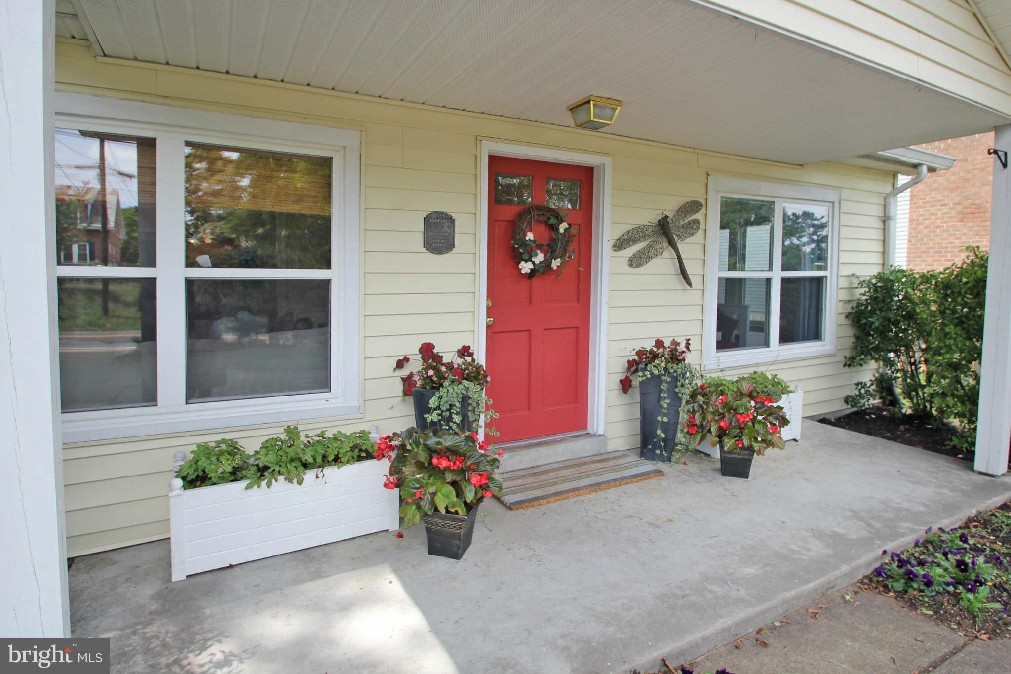 10116 Capitol View Avenue Silver Spring, MD 20910 - Photo 3 of 29 Exterior (Front)