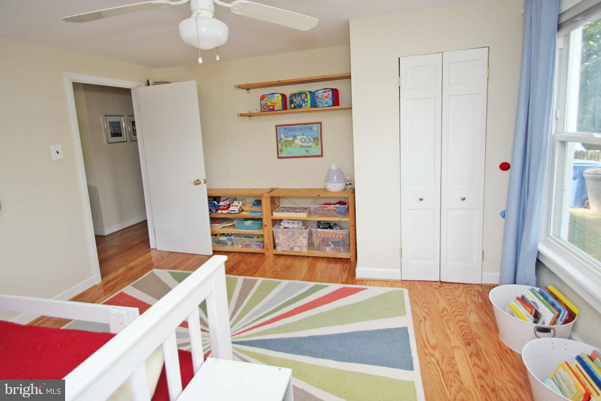 10116 Capitol View Avenue Silver Spring, MD 20910 - Photo 21 of 29 Bedroom