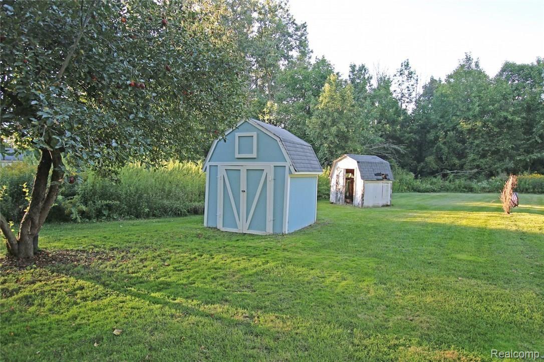 6233 East Potter Road Davison, MI 48423 - Photo 43 of 47 43) Backyard.jpg