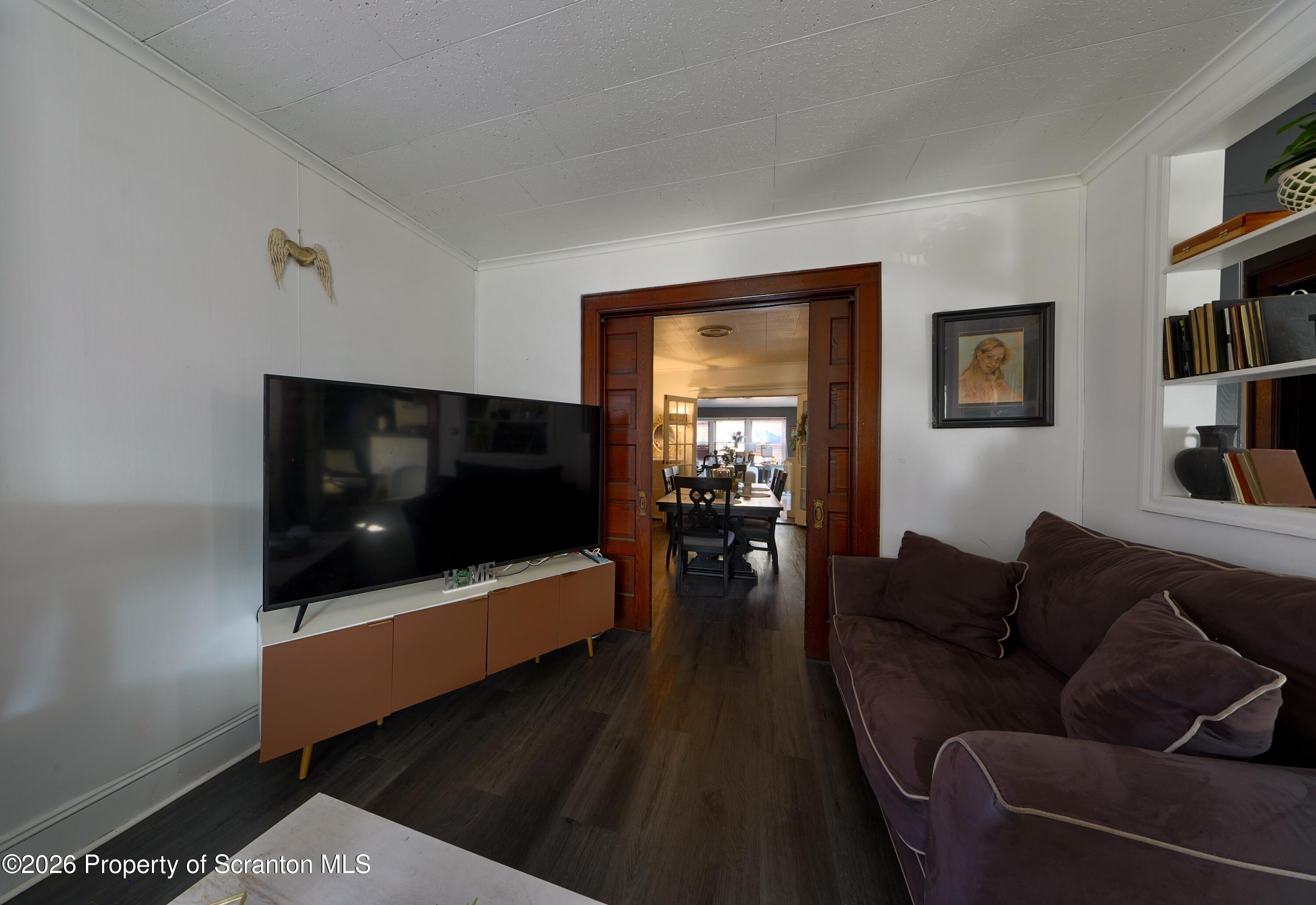 2220 Boulevard Avenue Scranton, PA 18509 - Photo 26 of 42 Living Room