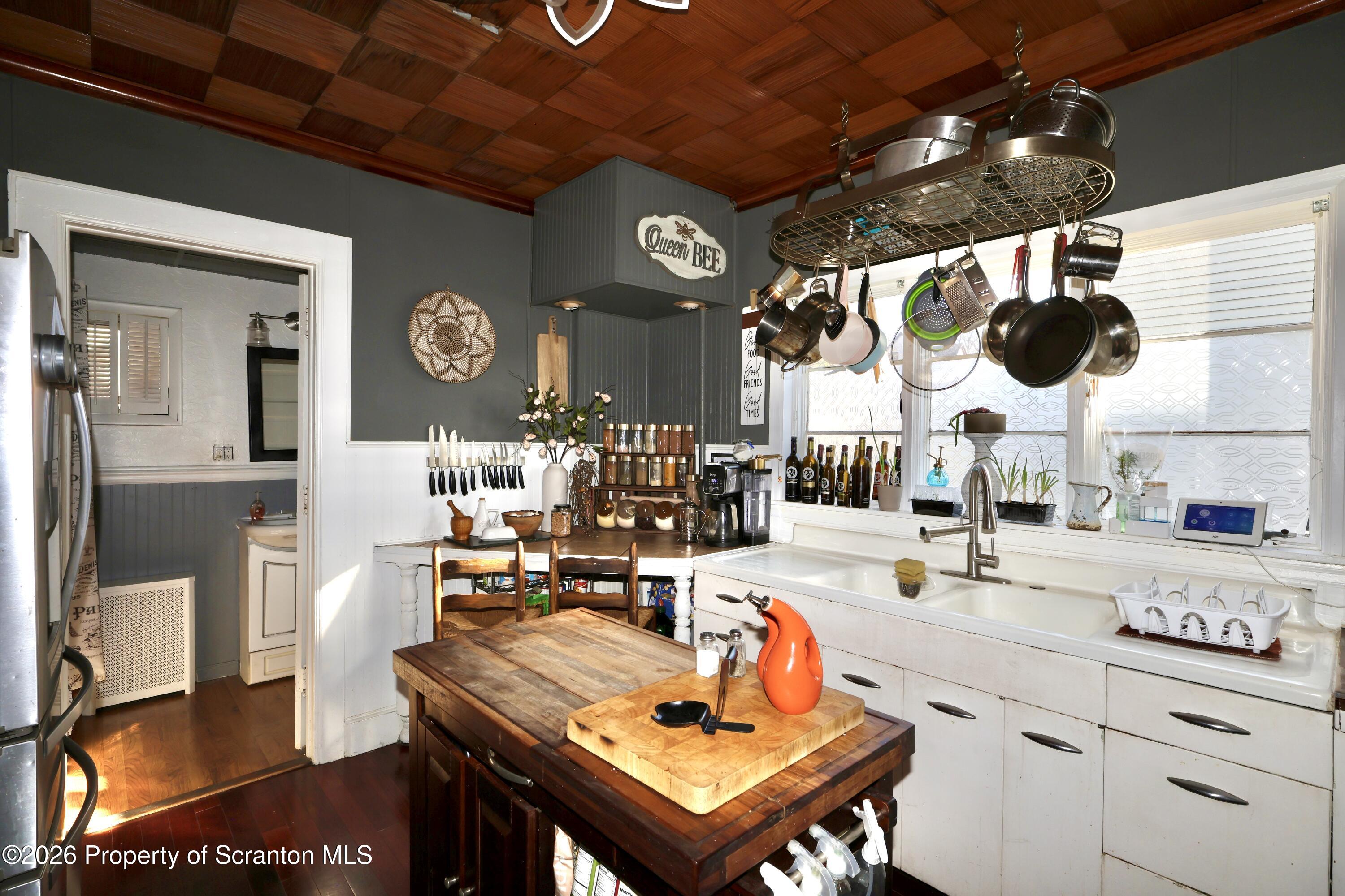 2220 Boulevard Avenue Scranton, PA 18509 - Photo 29 of 42 Kitchen