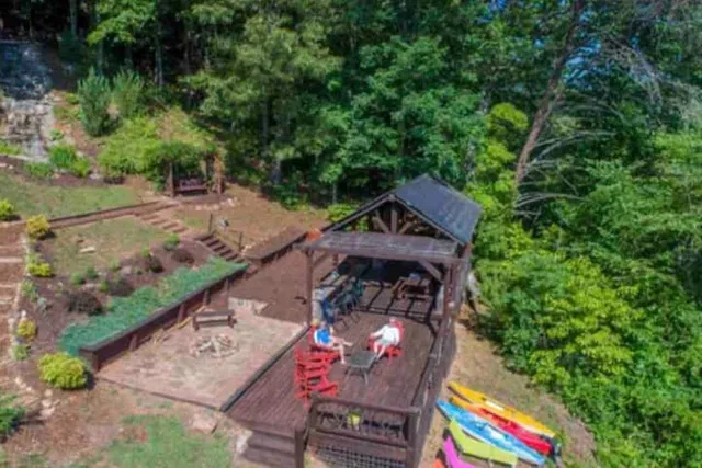 $3,500,000 | 2003 Bend Of The River Road, Hiawassee, GA 30546