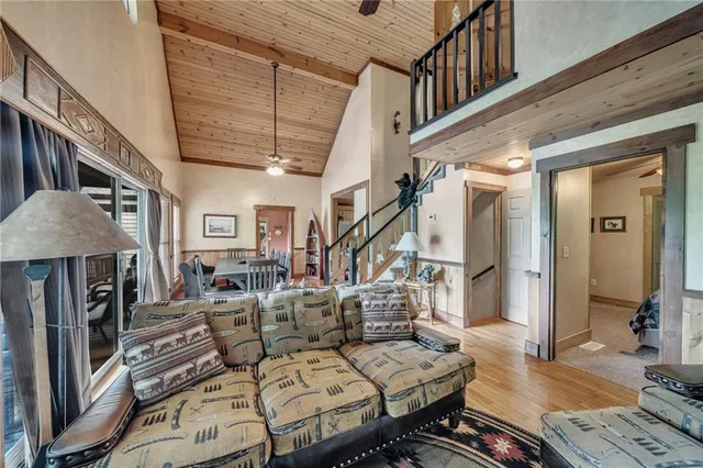 $3,500,000 | 2003 Bend Of The River Road, Hiawassee, GA 30546