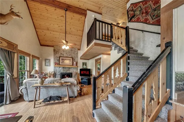 $3,500,000 | 2003 Bend Of The River Road, Hiawassee, GA 30546