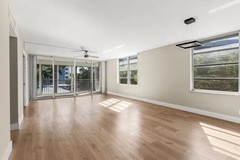 $599,000 | 1 Harbourside Drive, Unit 1301, Delray Beach, FL 33483