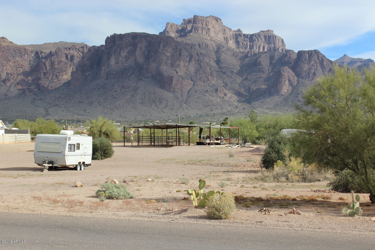 1020 North Boyd Road Apache Junction, AZ 85119 - Photo 2 of 10 View
