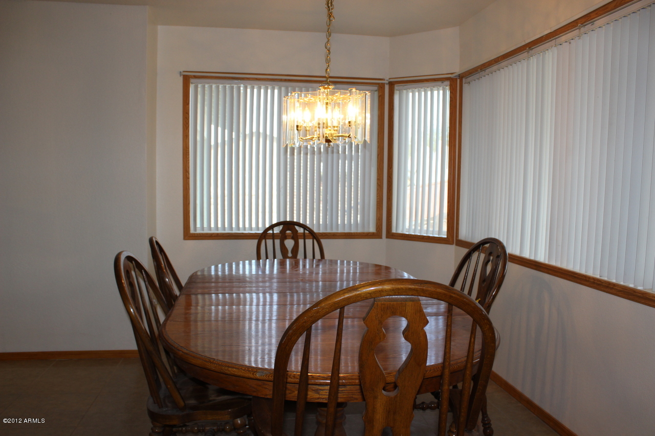 1020 North Boyd Road Apache Junction, AZ 85119 - Photo 8 of 10 Dining room 2
