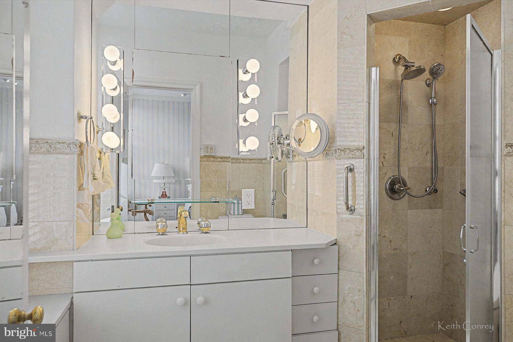 1800 Rittenhouse Square, Unit 702 Philadelphia, PA 19103 - Photo 22 of 26 Gallery Image 22