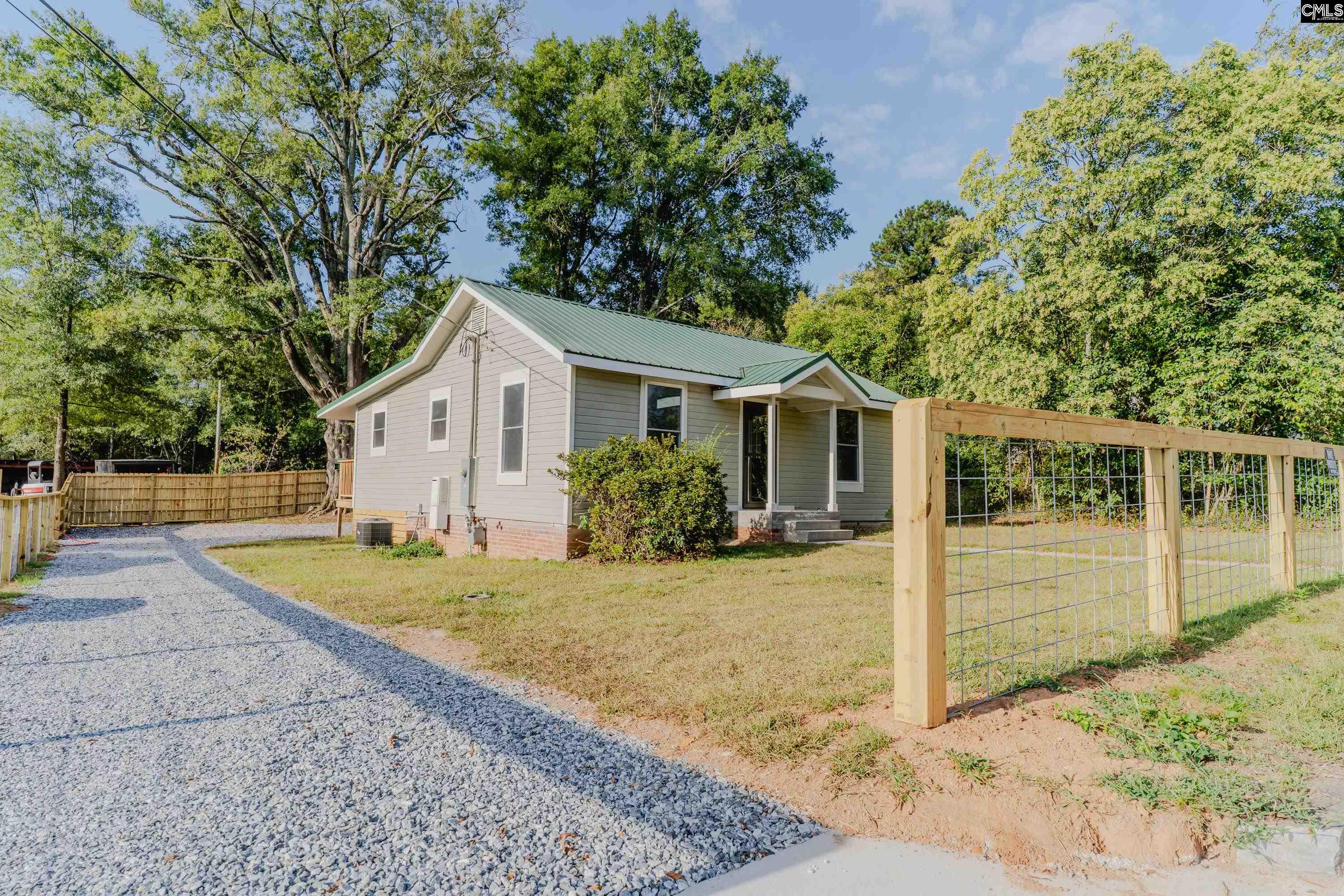 2107 Charles Street Newberry, SC 29108 - Photo 2 of 25